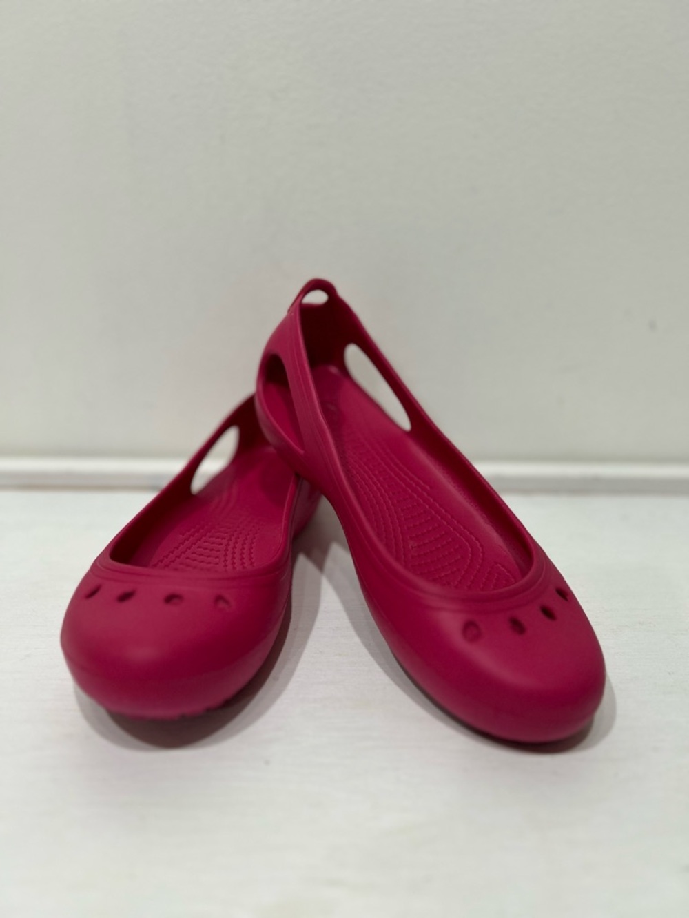 CROCS Women's Dark Pink‎ Kadee Ballet Flats Slip On Shoes Size 7
